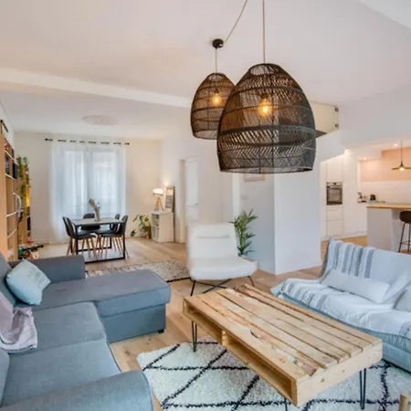 Ferienhaus Sublime Family In The Heart Of Nantes